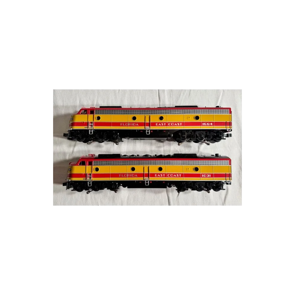 LIONEL 6-39606 FLORIDA EAST COAST E9 AA DIESEL SET #1594, #1031 (USED) — photo 3